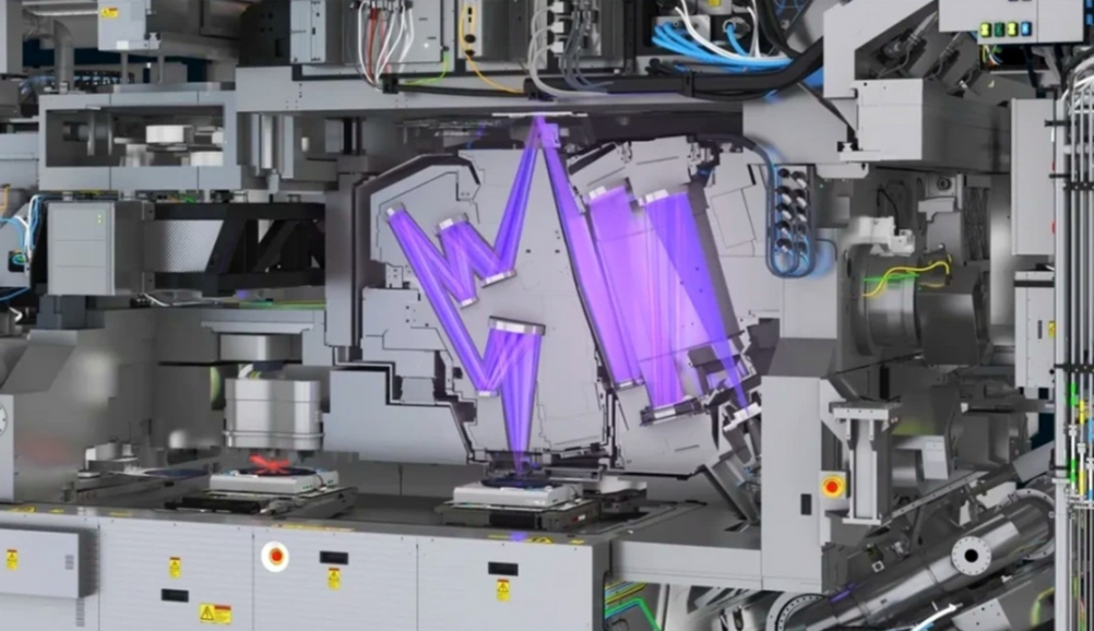 让美国害怕的，不是我国造出EUV，而是用电量！

就在刚刚，全球历史上第一个单月