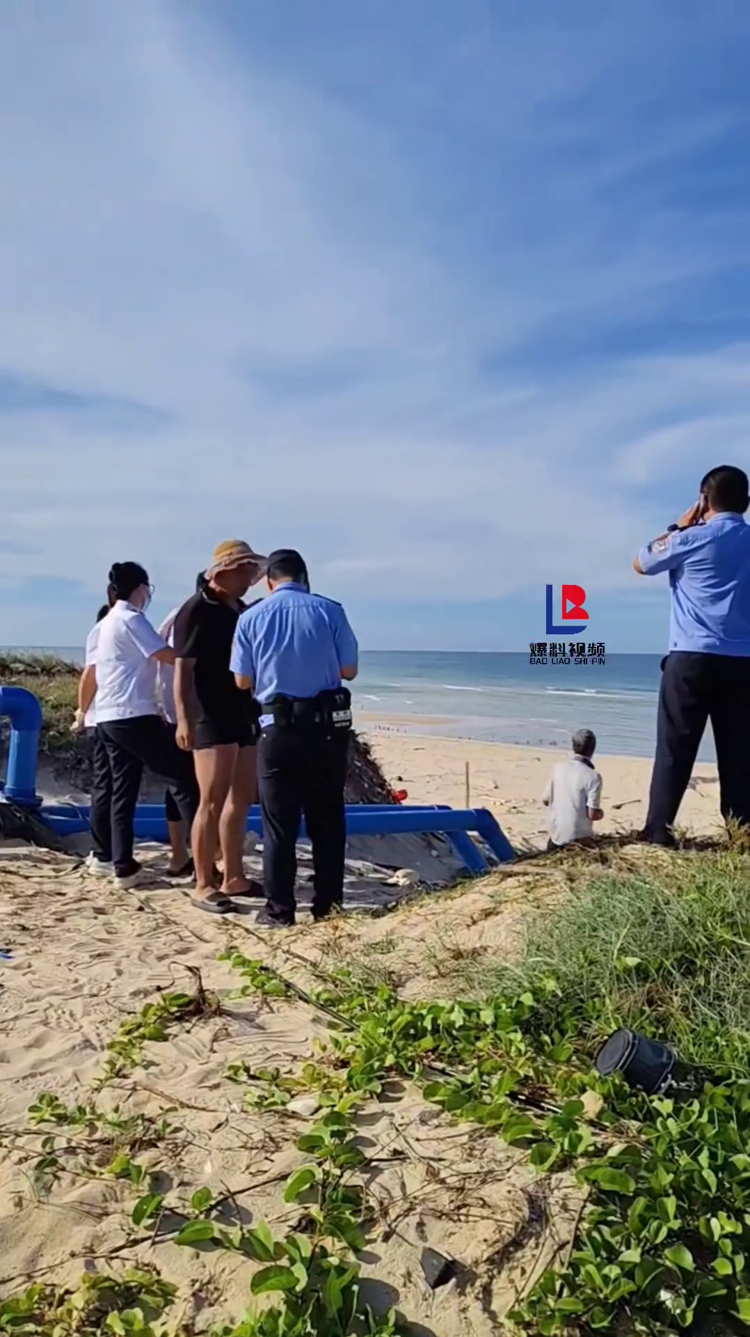 一男子赶海掉进深水坑，不幸溺亡遗体被打捞上岸！