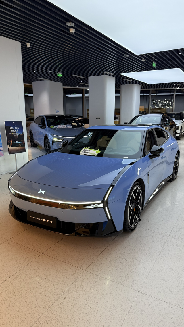 原创设计应该被尊重，也应该有回报
特意去了有小鹏门店的商场吃饭，就为了看眼P7实