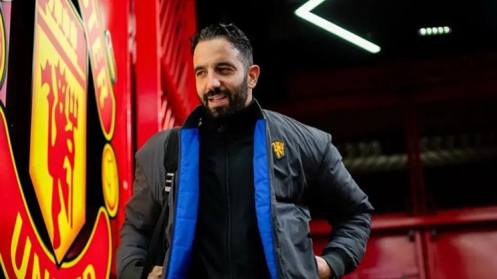 曼联内斗爆发！阿莫林的帅位陷入危机