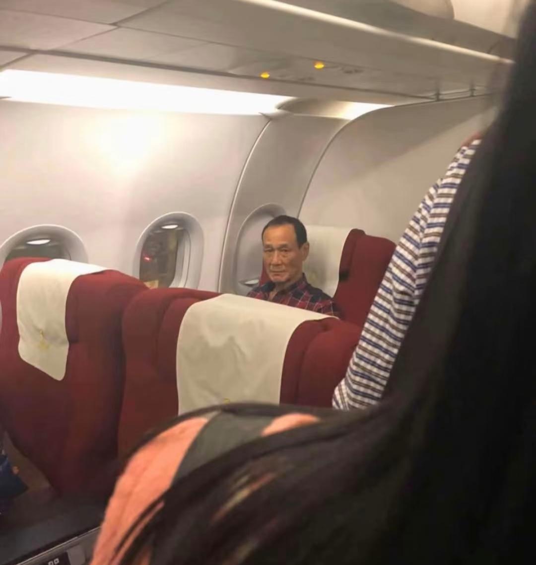 这是哪位明星？