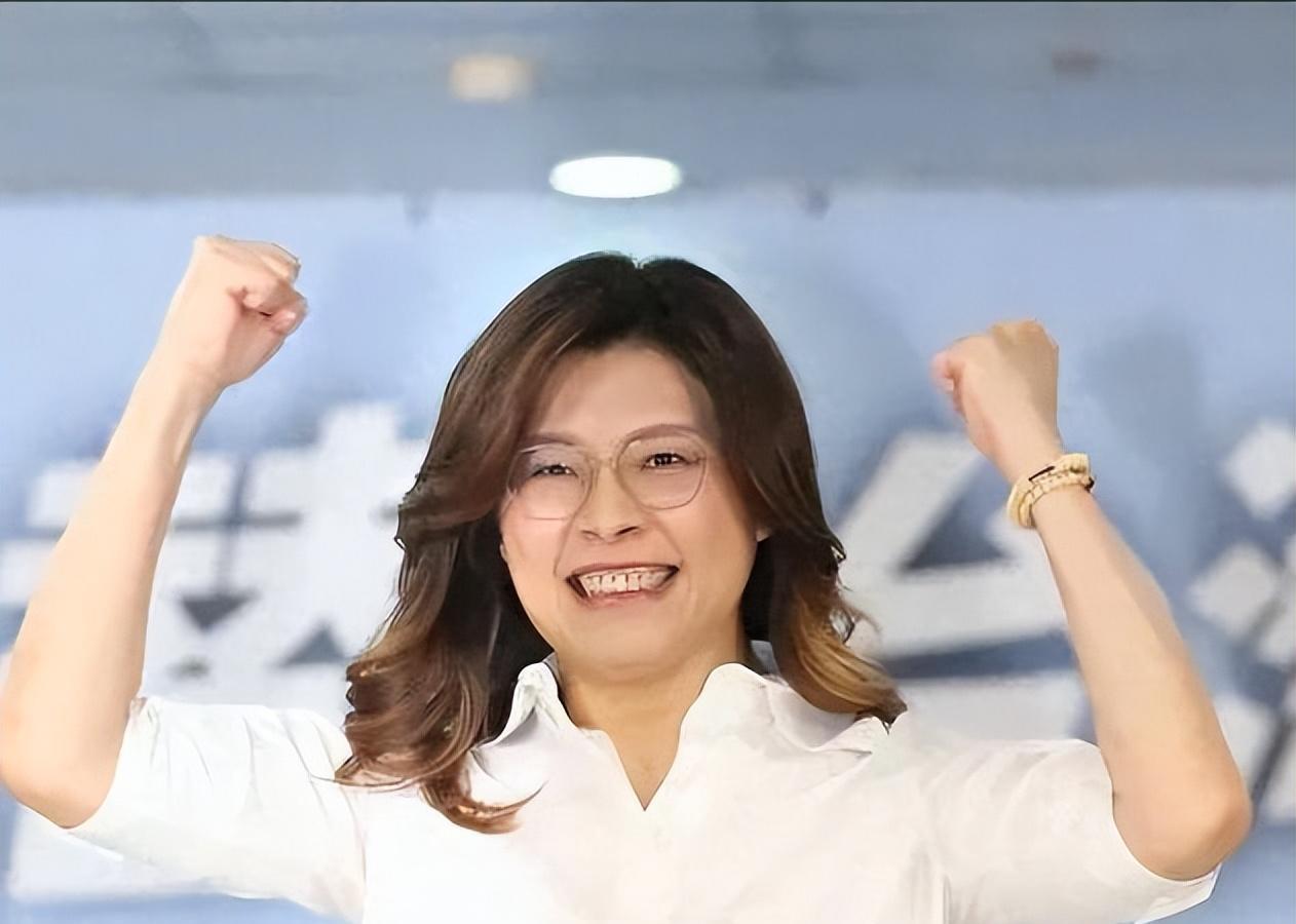 选举在即，郑丽文在“九二共识”后加了四个字，不是“一中各表”！
近期，台湾热闹的