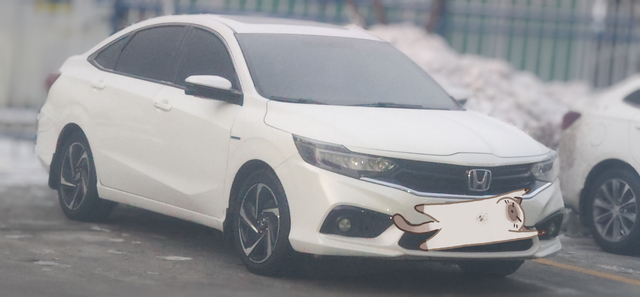 朋友的思域
都是是鬼火少年的专属座驾，确实也差不多吧，反正我见的思域都得崩人，开