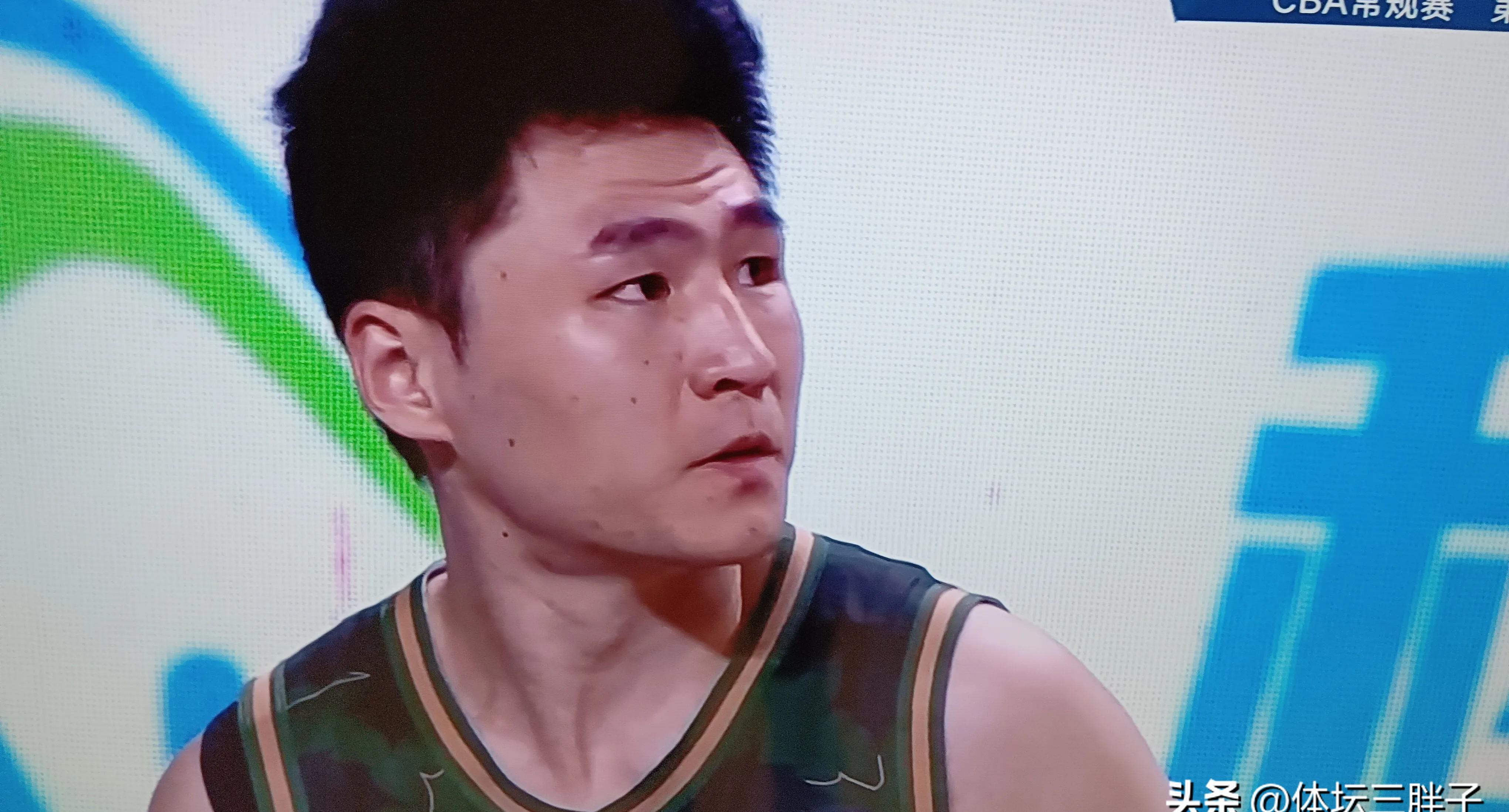 想不到吧，南京同曦队今晚自摆乌龙了。今晚迎战联赛第四名北京北汽，同曦队竟然出人意