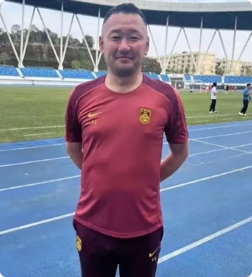 上村健一已率中国U17国少于3月27日抵达沙特利雅得，为即将开始的U17亚洲杯进