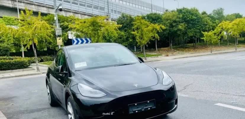 电车短距离跑确实不错的，但是跑超过200公里以上的路，电车给人的焦虑感不是一点点