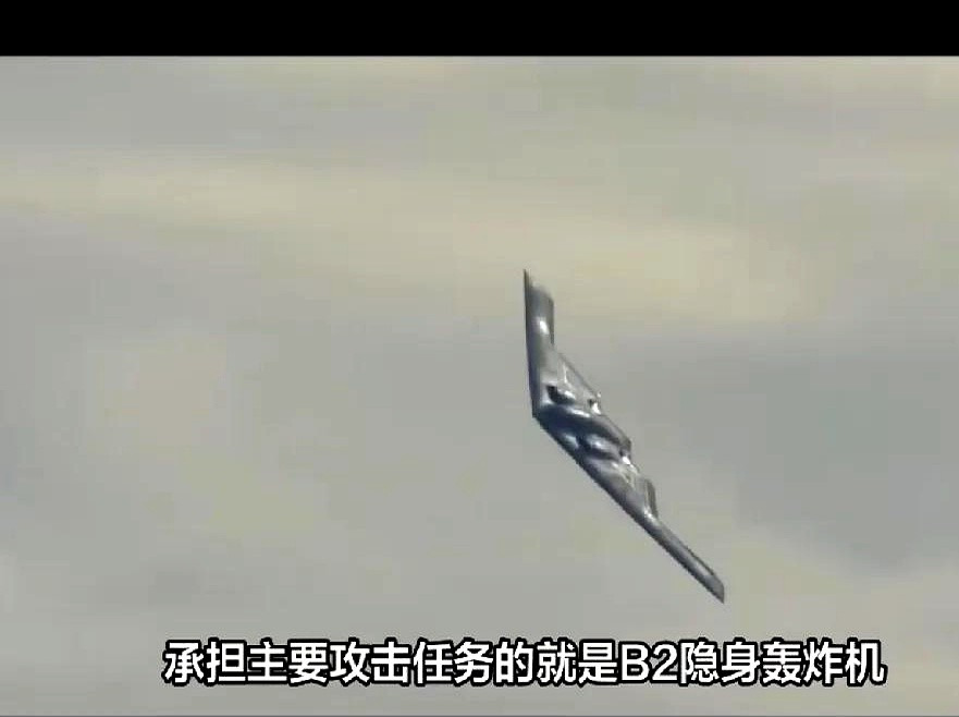 伊朗导弹炸了个寂寞











天呐，前两天中东那事儿，简直吓掉人半条