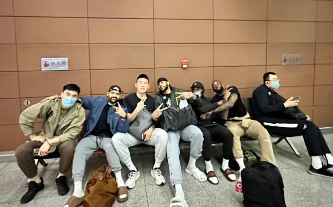 为什么杨鸣坚持要召回情绪容易失控的莫兰德？原因很简单，莫兰德能更好地激活付豪和赵