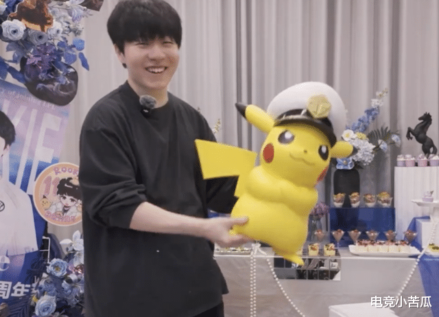 Wei奇亚娜反向大招，IG被EDG零封，网友喊话Rookie：救救IG吧