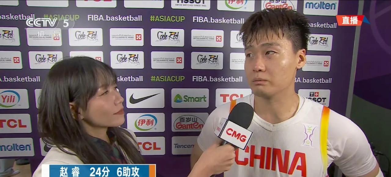赵睿，明天领奖台上见！
中国男篮还真是争气，硬生生挺到决赛，赵睿作为队长，还真帮