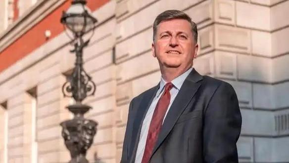 英国背信弃义，英部长与中国台湾签协议，此举已触碰中方红线