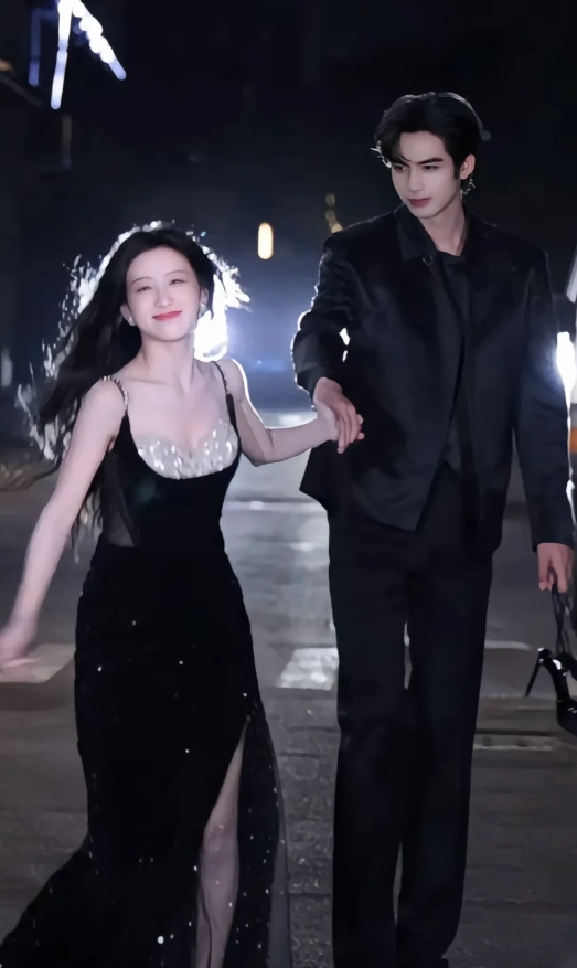 宋威龙，包上恩直接一起打包去演现偶好吗?两人共同跳爱的华尔兹那一刻真的完全甜进心