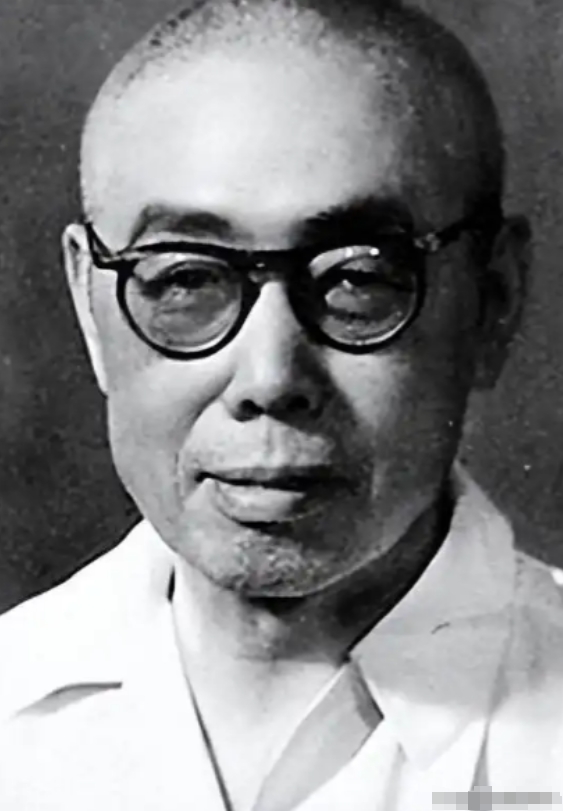 1968年，“国歌之父”田汉被永久开除党籍，最终在监狱中去世，许多人认为他是冤枉