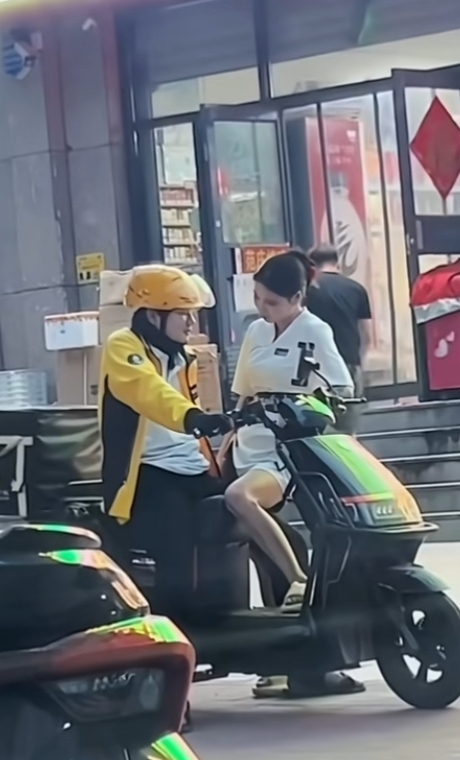 有这么贴心的老婆，送外卖都有劲