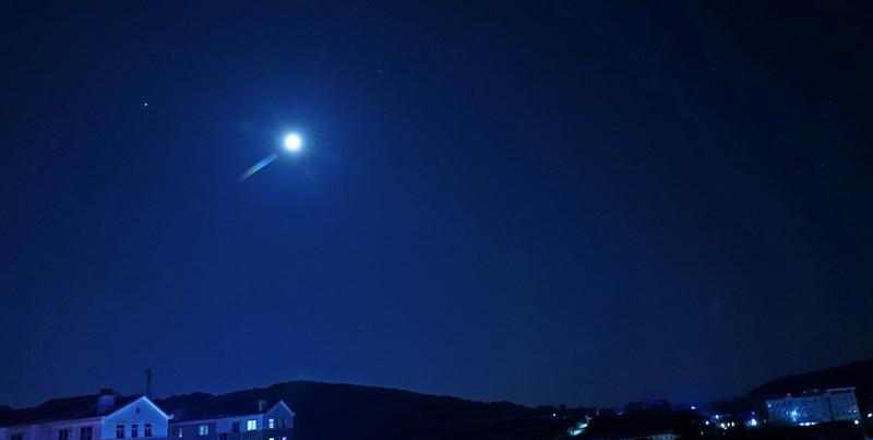 综合近期星象及星座运势，以下是关于星座的重点信息整理：
一、重要天象影响
木星进