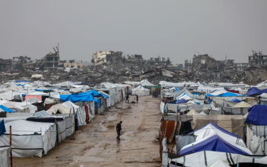 他们在悉尼过节，却被毫无仇怨的邻居端枪扫射，原因追溯千年前