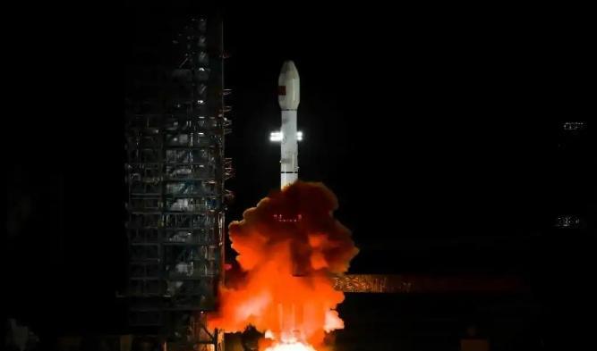 中国再传好消息！天链二号05星入轨！
北京时间4月27日23时54分，西昌卫星发