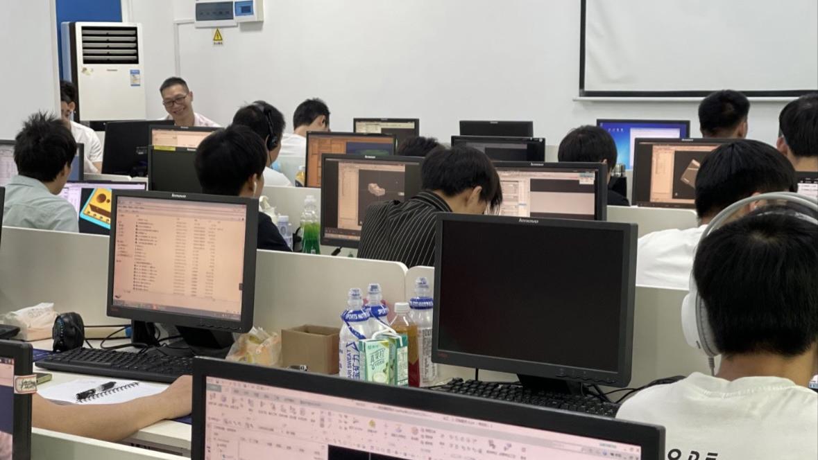 UG和MC在数控加工中到底有什么区别？哪个更好用？