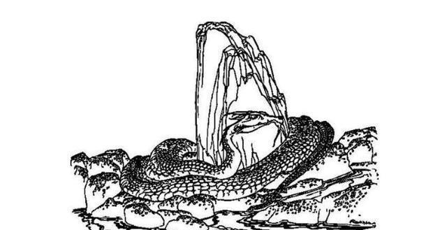 民间故事：明朝，一个人在山上打猎时，看见两条大蛇缠绕在一起。那人又笑又骂后离开了