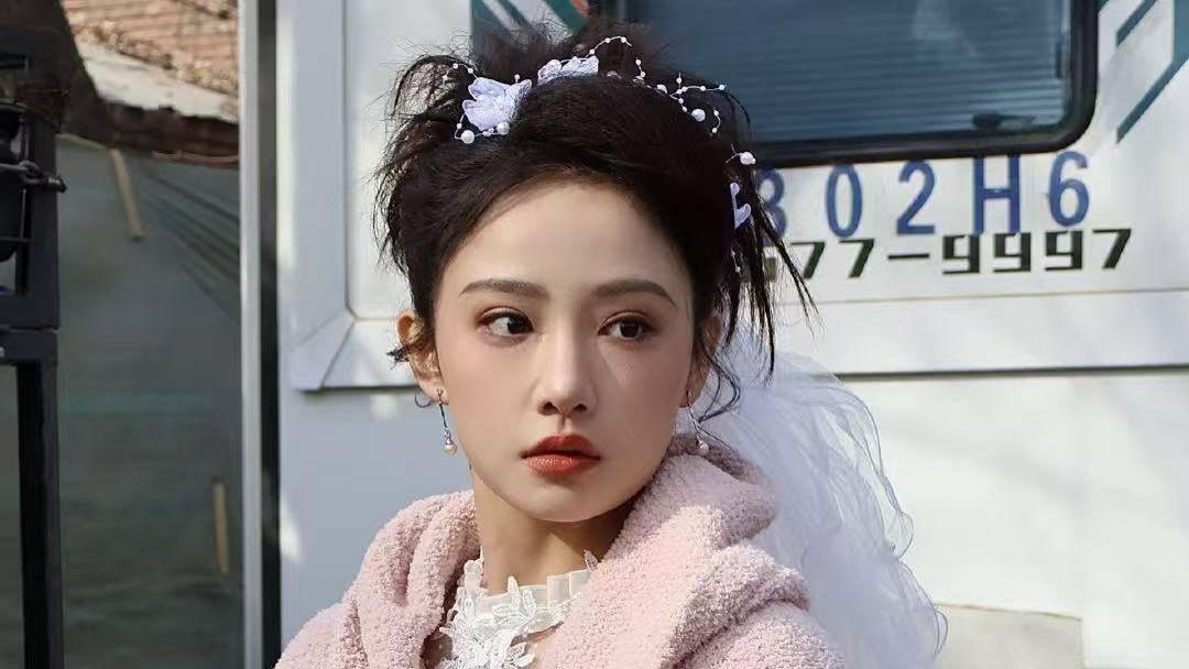 李佳航吴佳怡领衔主演《东北有个周东北》，市井烟火气引期待