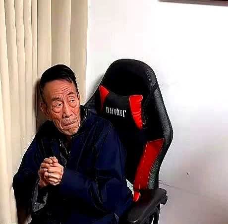 马志明节目现场直接无视杨少华，指着常宝华说“这是我四哥”！

93岁杨老那句