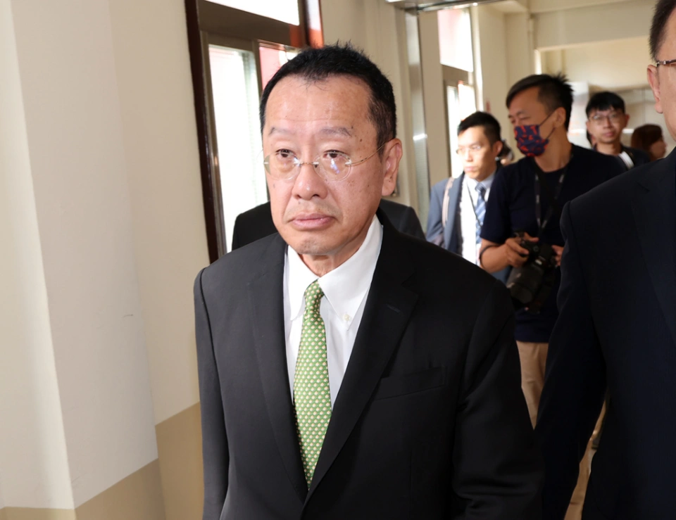 顾立雄又放狠话：台军随时备战，只要解放军越线就开火？
6月25日凌晨至26日下午
