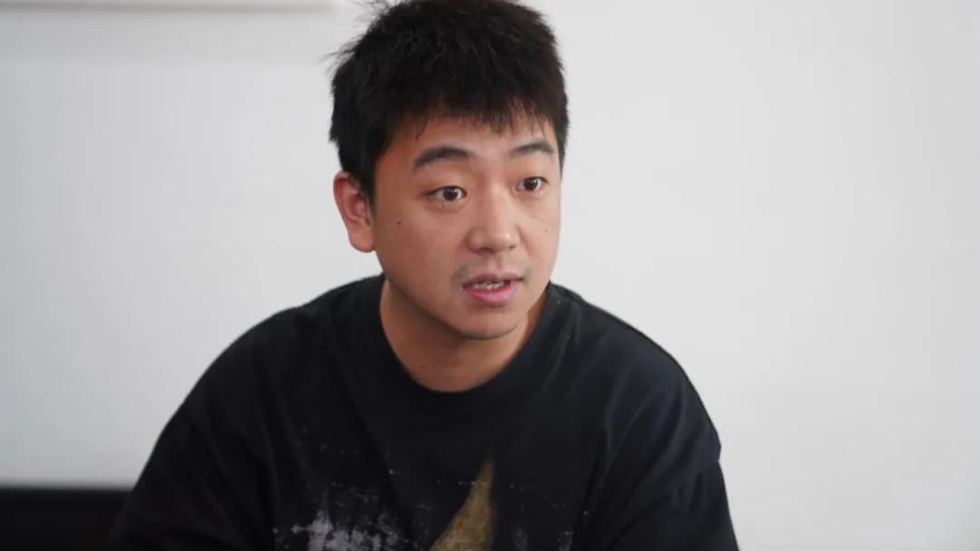 拒绝均码！拼多多店主把吐槽变成亿元生意，专治"大头尴尬"