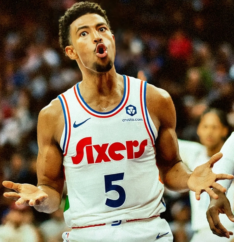 低估格莱姆斯了

没有恩比德、乔治，76人129-105顺利拿下篮网，赛季5胜1