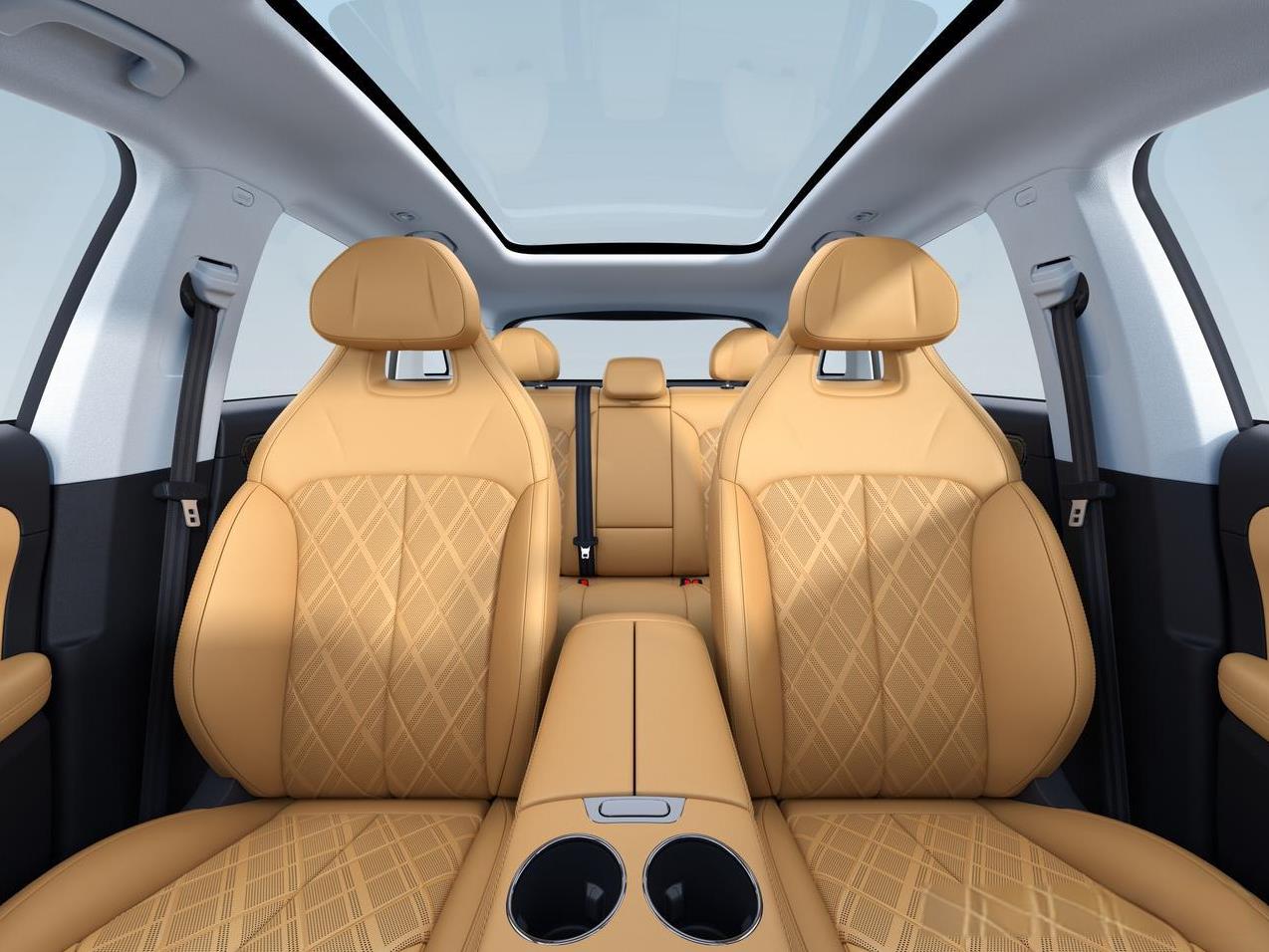 零跑汽车在产品品质的把控上同样不遗余力。为了确保每一款车型的高品质，零跑汽车在生