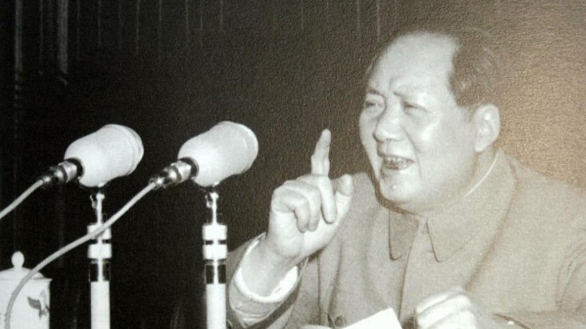 金门战役叶飞含泪求处分，9年后炮轰金门，毛主席：还让叶飞指挥