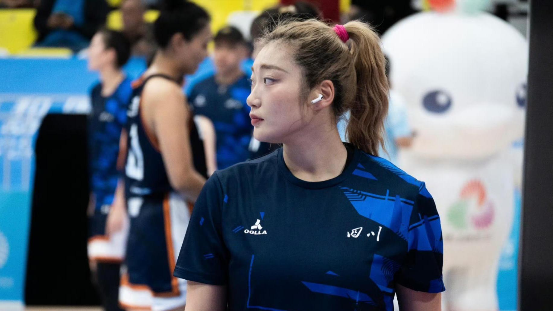 四川女篮70分大胜山东晋级4强，3大优势可能帮助她们夺冠