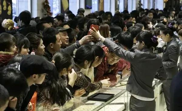 大家发现了吗？社会上发生了三个反常变化，风向的确不一样了！这些变化不仅反映了人们