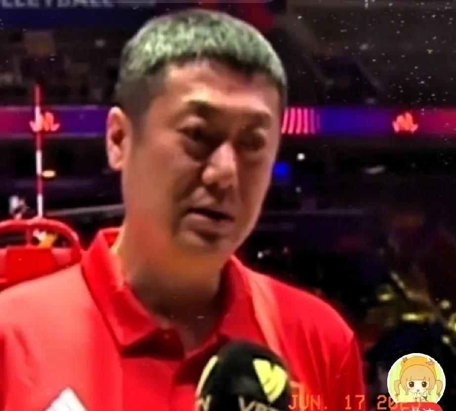 替补出场！尽管中国女排核心主力李盈莹已经随队角逐香港站的比赛，但是担任先发的可能