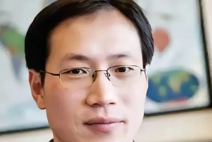 华裔学者王晓峰遭美不公待遇











谁能想到，一个为美国奋斗了26