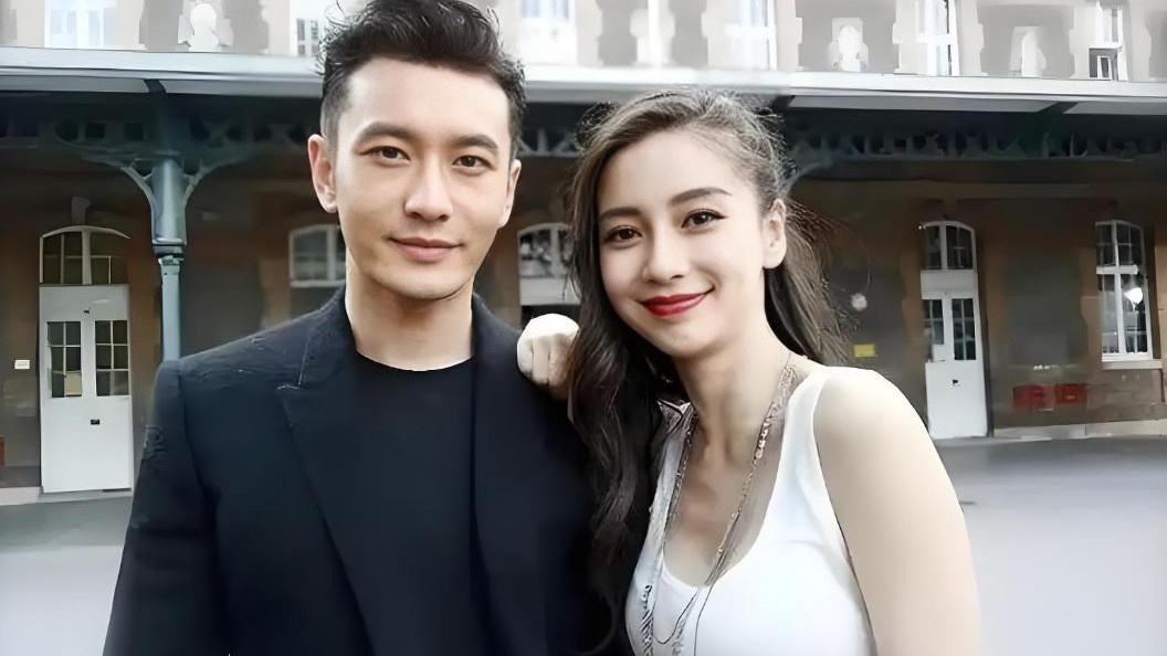 36岁杨颖落魄了！现身澳门给小店铺站台，全程笑脸毫无明星架子！