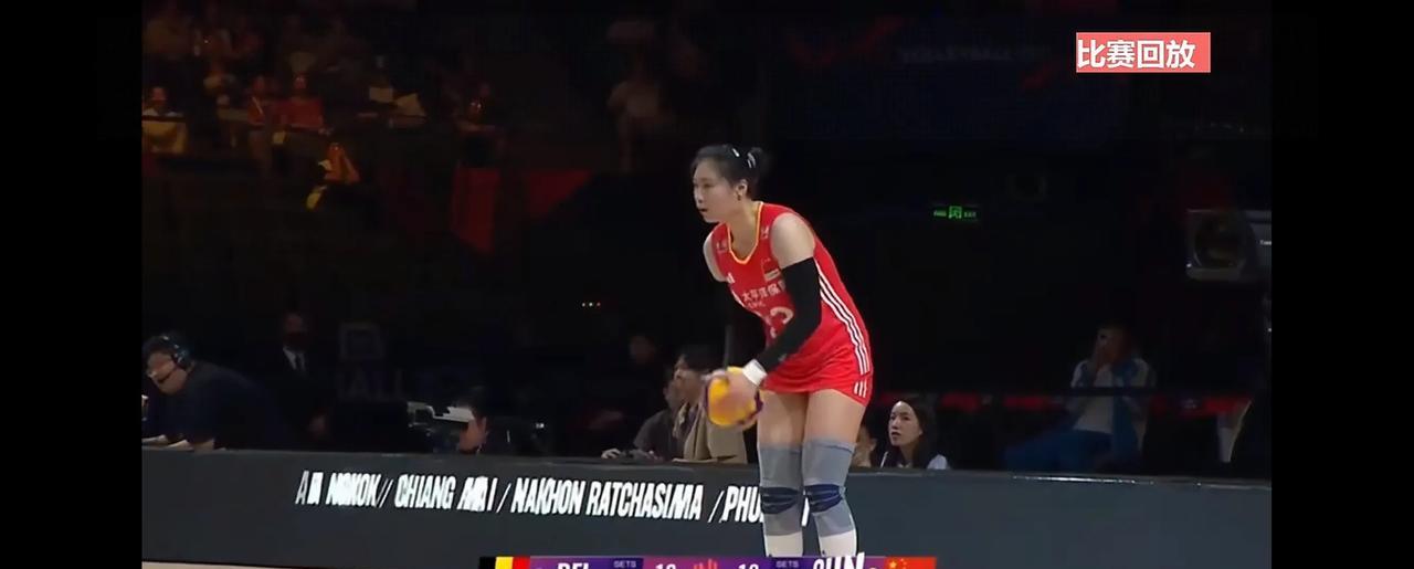 #你如何评价张籽萱在世界女排联赛的表现#小姑娘张籽萱发挥仍然是可圈可点的，虽然说
