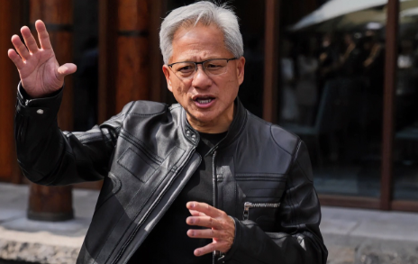 依然特供！英伟达试探中国
当地时间8月22日，黄仁勋造访台积电时透露，正在和美国