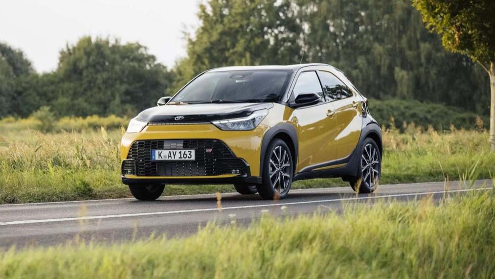 2026款丰田Aygo X正式开售，丰田最小的混动车来了！