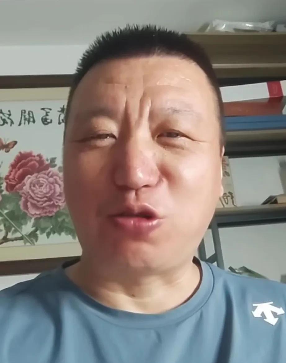 2025金松大师传来捷报，四番棋，5比3战胜吉林第一高手权德利！
就问帅不帅吧？
