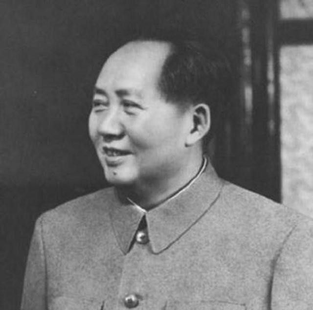 45年，王稼祥落选委员，毛主席征求刘英意见：你是娘娘，有何高见

刘英生于190
