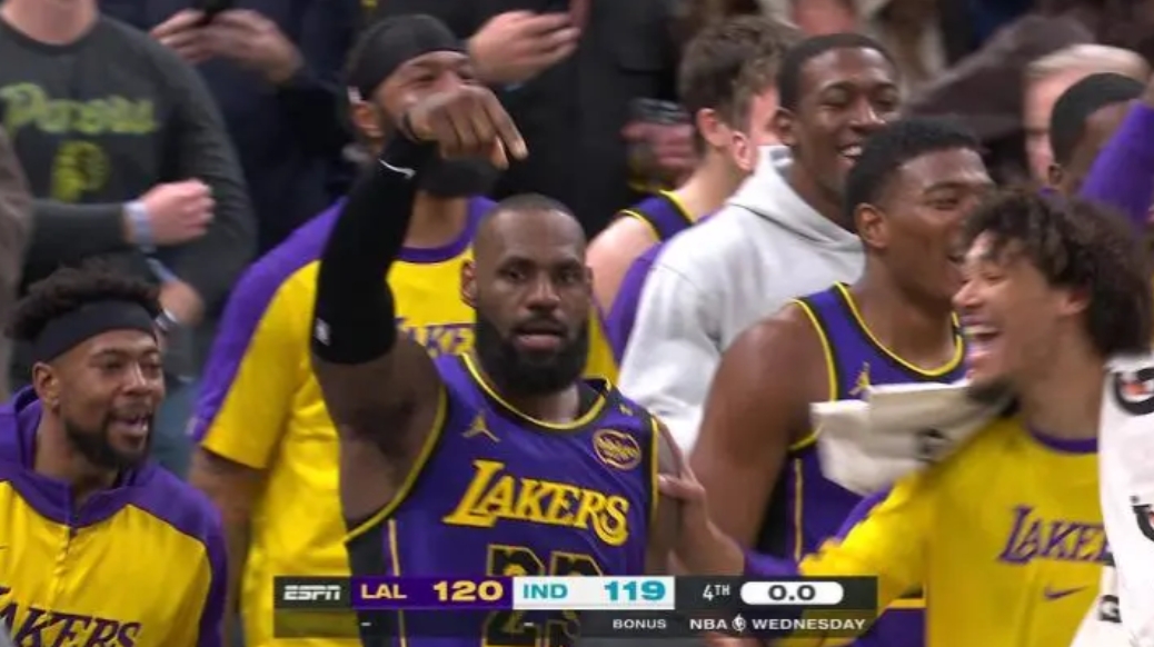 这就是篮球比赛！詹姆斯补篮绝杀后高喊：That's ball game！

这场