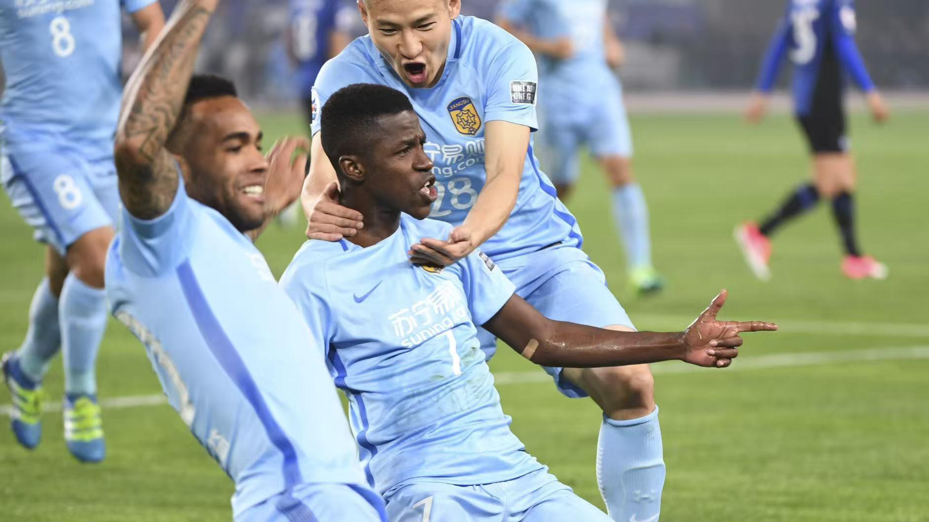 江苏足球队4获亚冠资格，血战仙台双杀大阪，最后那次退赛意难平