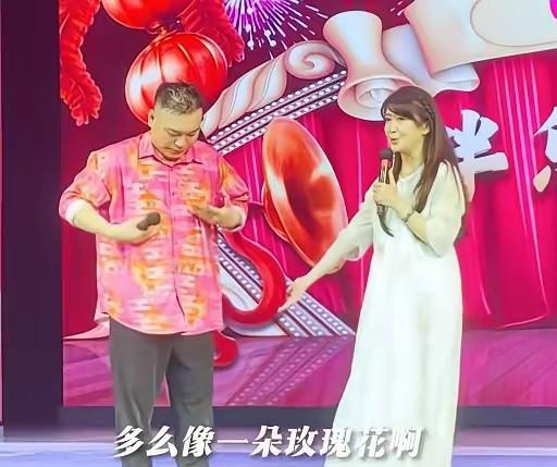 孟庭苇居然去了刘老根大舞台，大家曾经看不起，瞧不上的二人转舞台，如今都争着抢着去