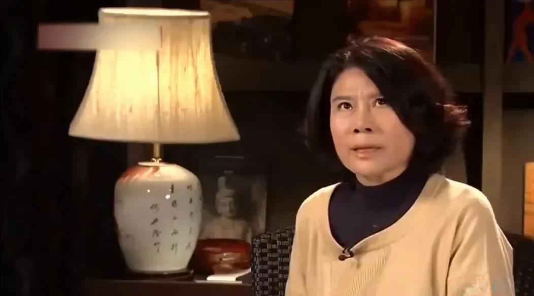企业家董明珠说：“我们有个员工很有意思，这个孩子应该是1983年的，他在我们格力
