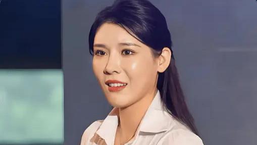 "178cm/65kg魔鬼身材！刘太阳翘臀腰臀比逆天，这曲线谁顶得住？