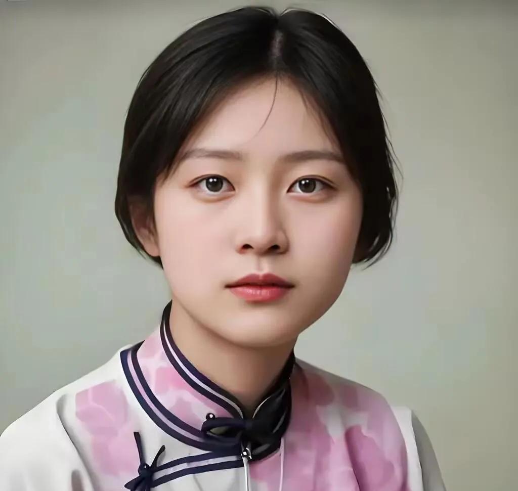 “民国第一美女”林微因32岁时照片，2023年拍卖会上87万成交。林微因不但人漂