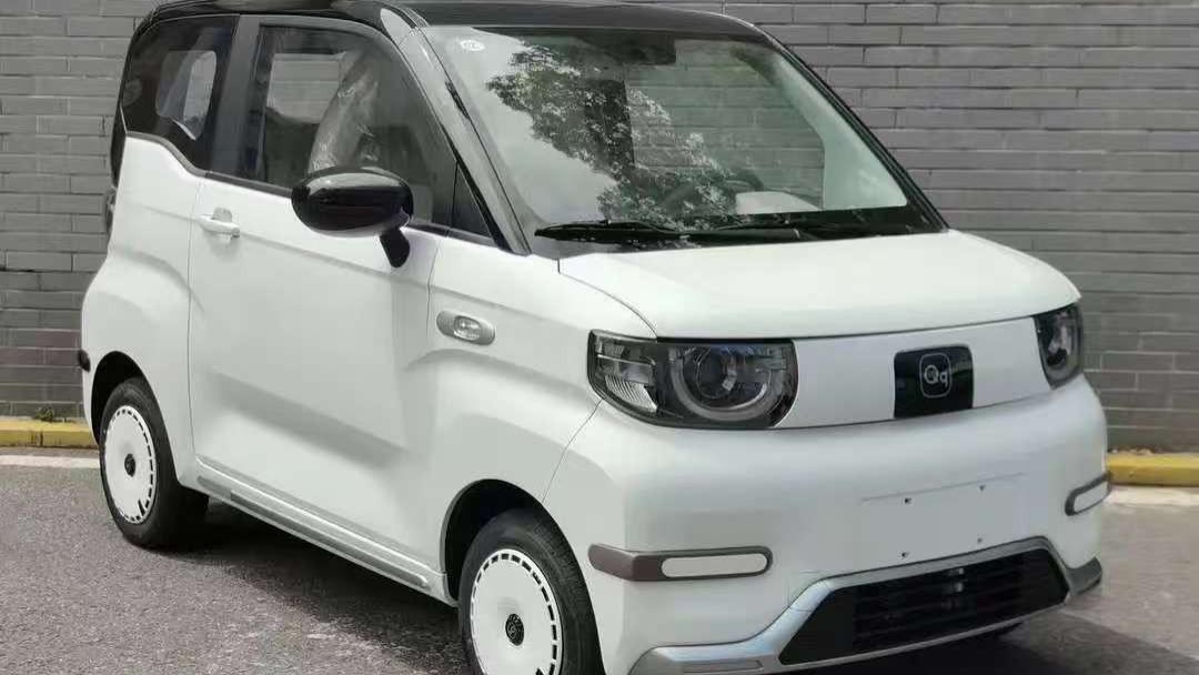 新款奇瑞QQ冰淇淋曝光，外观调整，增运动套件版，竞争奔腾小马