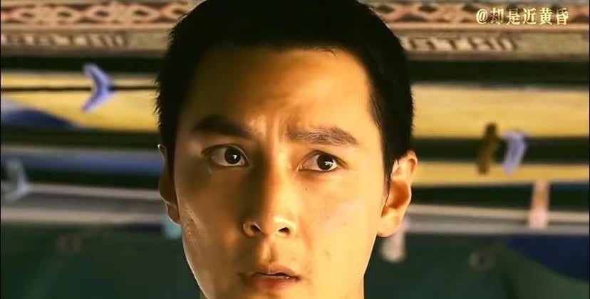 吴彦祖教英语收入1000万
吴彦祖和高途的英语课2天卖了5万份2000万收入
