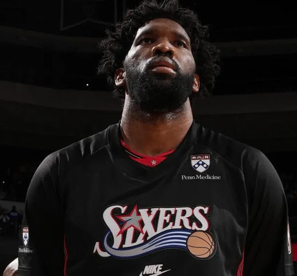 NBA常规赛76人主场对阵步行者的比赛已经结束。全场战罢，76人以113-104