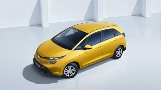 6.68万买飞度，省下的钱够玩出“百万超跑”的范儿